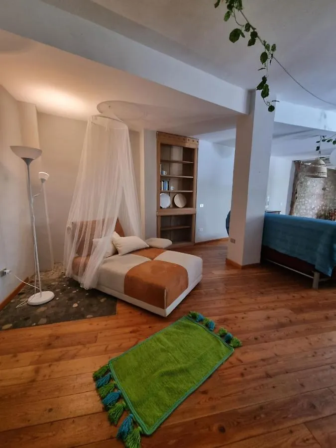Borgo Antico Apartments Toscolano Maderno Italy