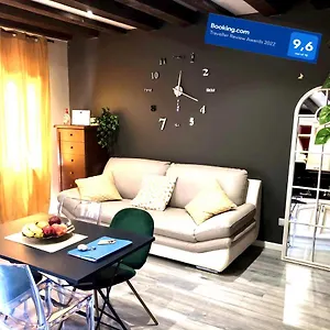 https://ca-memi-relaxing-stay-in-chioggia.hotelinveneto.com